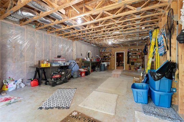556 Lost Creek Drive, Woodstock, GA 30188