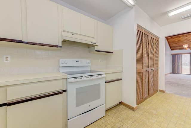 7620 4TH AVENUE W 7620, Bradenton, FL 34209
