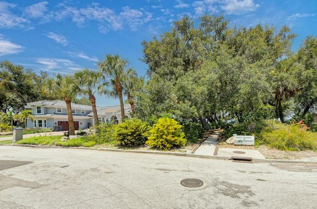 7620 4TH AVENUE W 7620, Bradenton, FL 34209