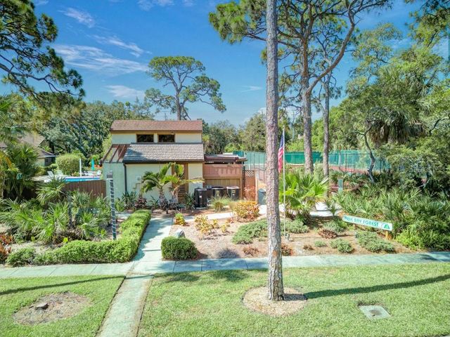 7620 4TH AVENUE W 7620, Bradenton, FL 34209