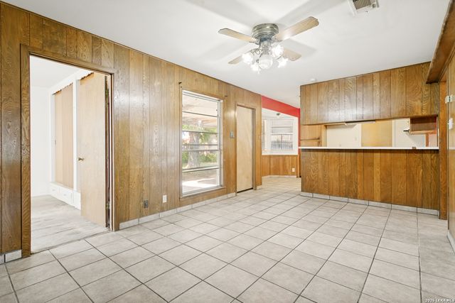 4838 DELLCREST DR, San Antonio, TX 78220
