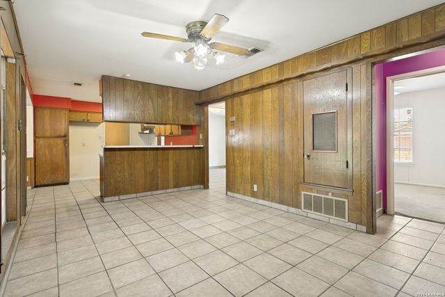 4838 DELLCREST DR, San Antonio, TX 78220