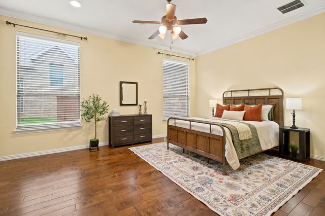 8013 Creek View Drive, North Richland Hills, TX 76180