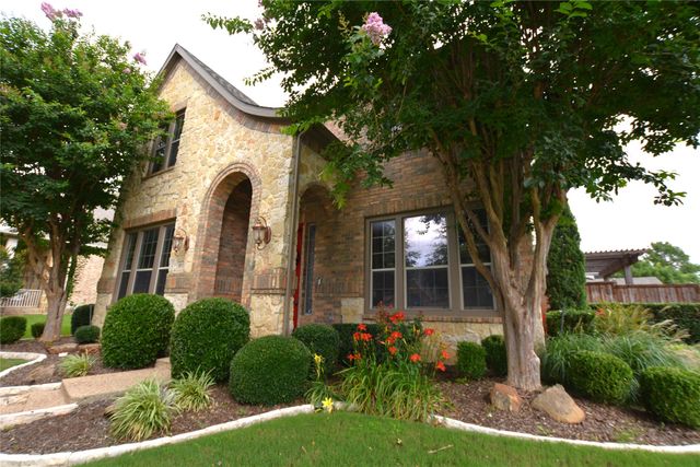 8013 Creek View Drive, North Richland Hills, TX 76180