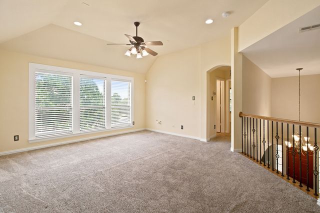 8013 Creek View Drive, North Richland Hills, TX 76180