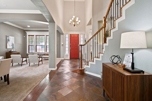 8013 Creek View Drive, North Richland Hills, TX 76180