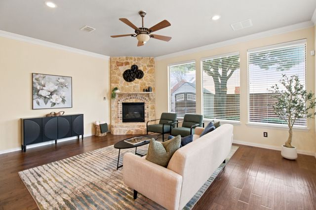 8013 Creek View Drive, North Richland Hills, TX 76180