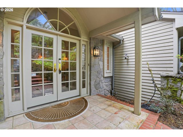 5112 Sw HEWETT Blvd, Portland, OR 97221