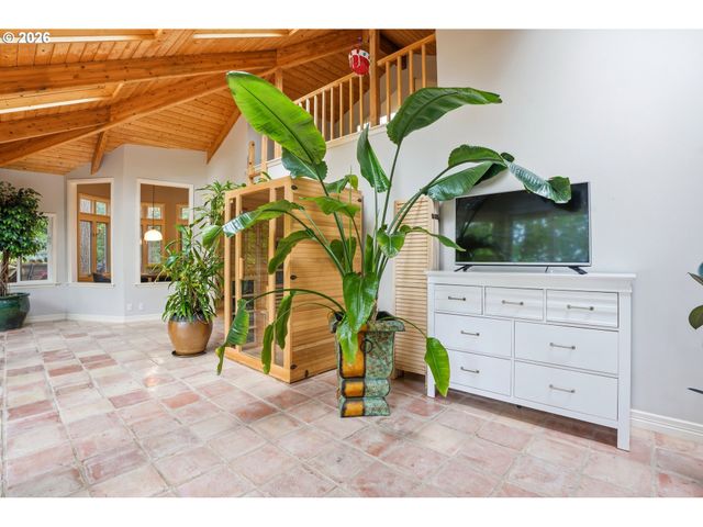 5112 Sw HEWETT Blvd, Portland, OR 97221