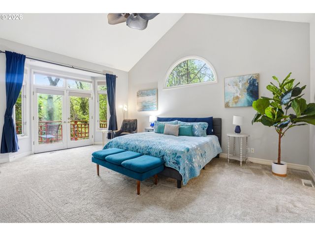 5112 Sw HEWETT Blvd, Portland, OR 97221