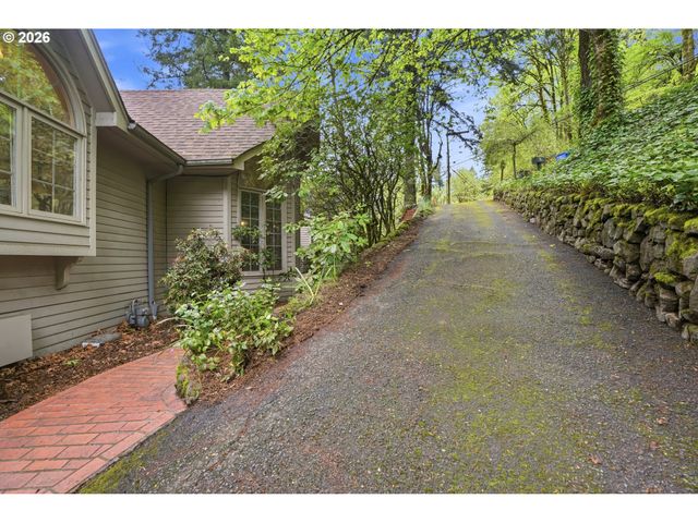 5112 Sw HEWETT Blvd, Portland, OR 97221