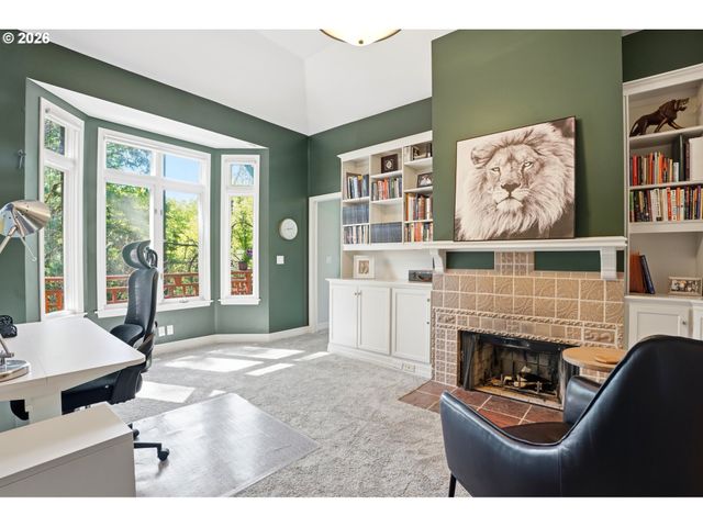 5112 Sw HEWETT Blvd, Portland, OR 97221