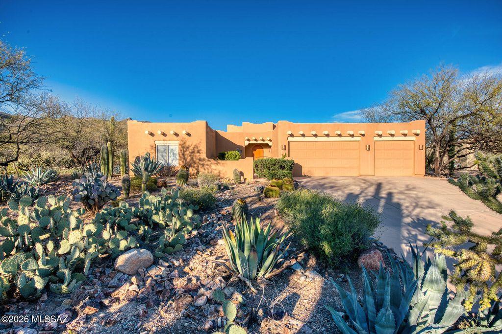 4483 N Placita Coahuila, Tucson, AZ 85749