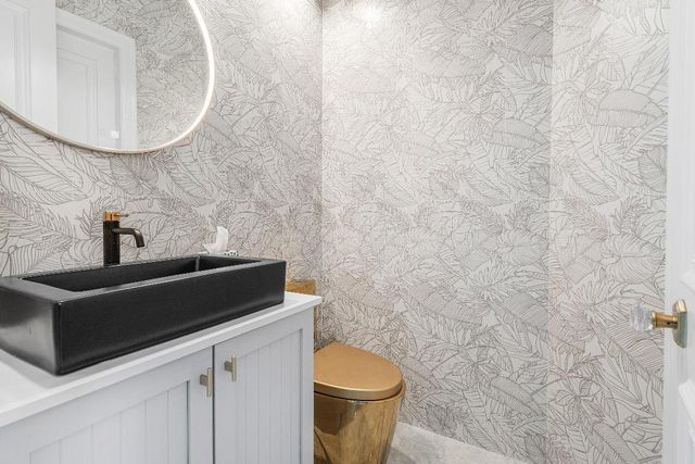 16048 Bristol Isle Way, Delray Beach, FL 33446