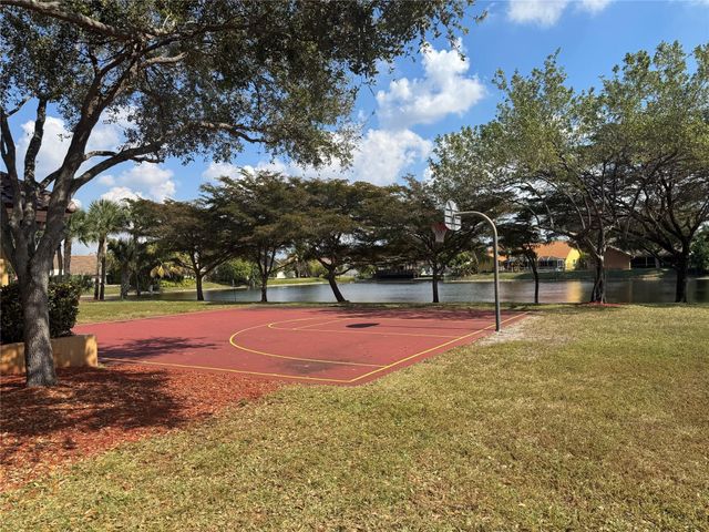 16534 NW 10th Street, Pembroke Pines, FL 33028