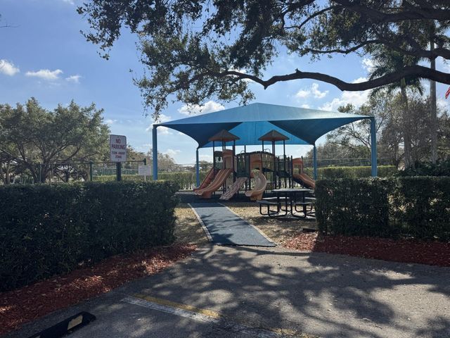 16534 NW 10th Street, Pembroke Pines, FL 33028