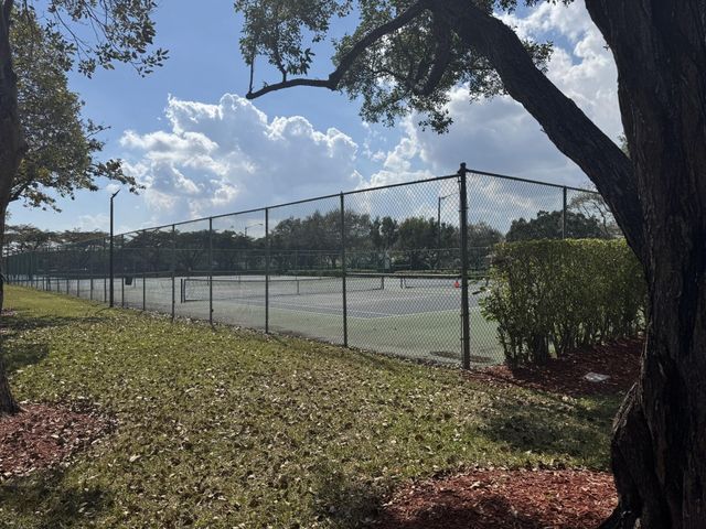 16534 NW 10th Street, Pembroke Pines, FL 33028