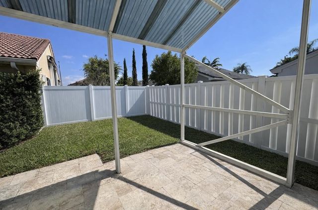 16534 NW 10th Street, Pembroke Pines, FL 33028