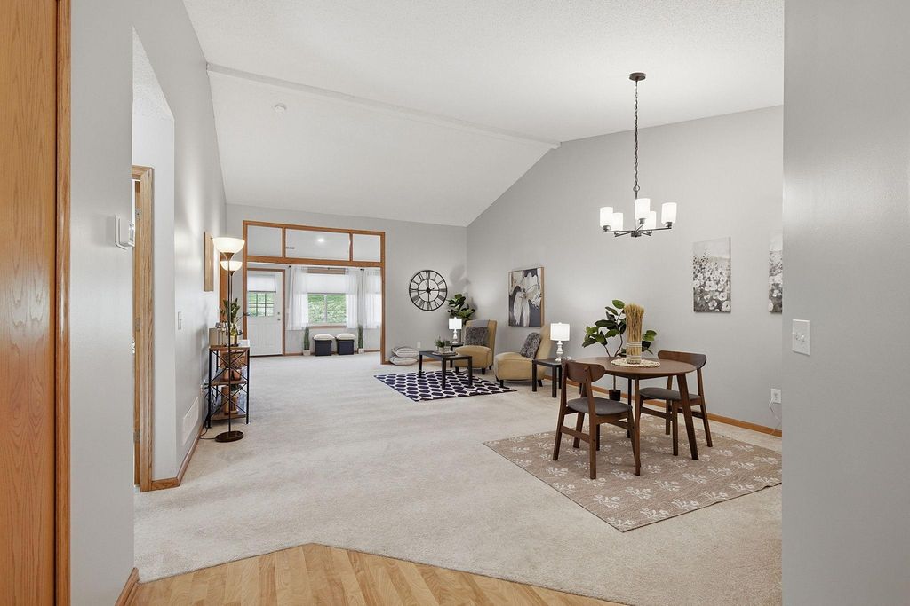6850 Jenny Lane, Woodbury, MN 55125 — photo 2