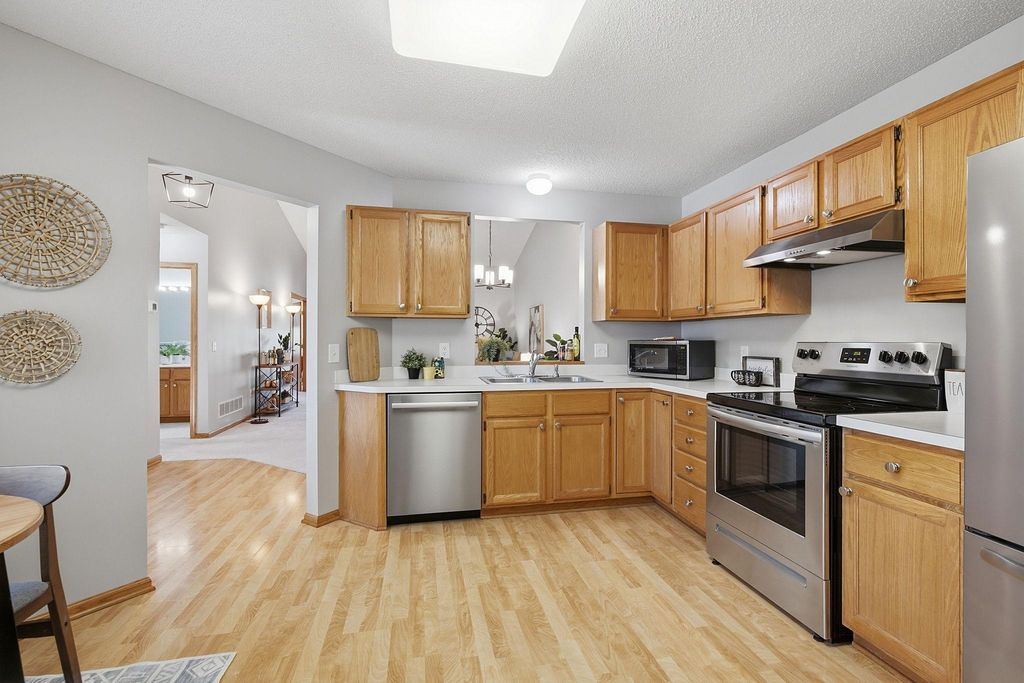 6850 Jenny Lane, Woodbury, MN 55125 — photo 3