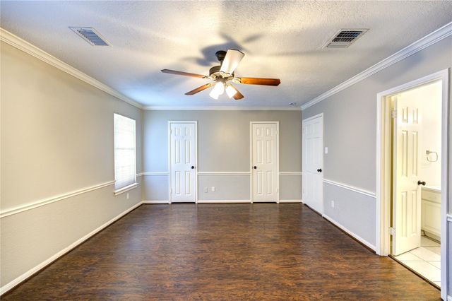 940 Wycliffe Drive 6, Houston, TX 77079