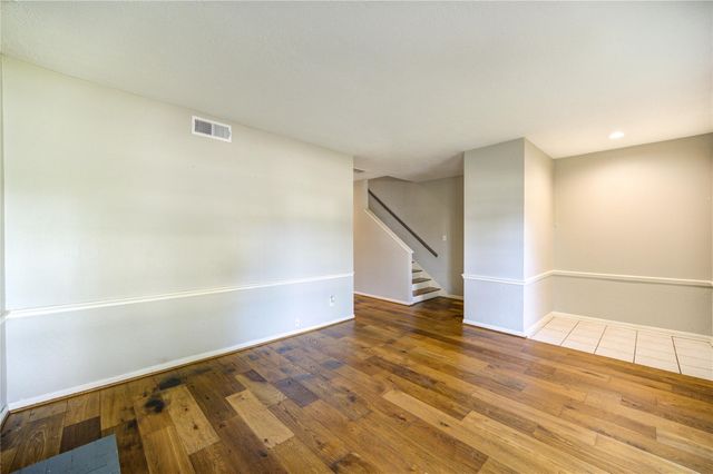 940 Wycliffe Drive 6, Houston, TX 77079