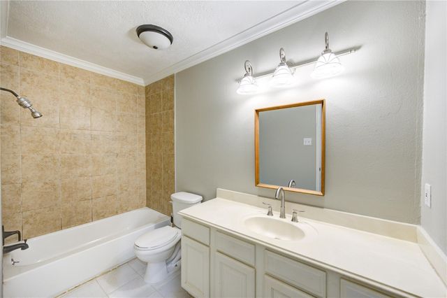 940 Wycliffe Drive 6, Houston, TX 77079