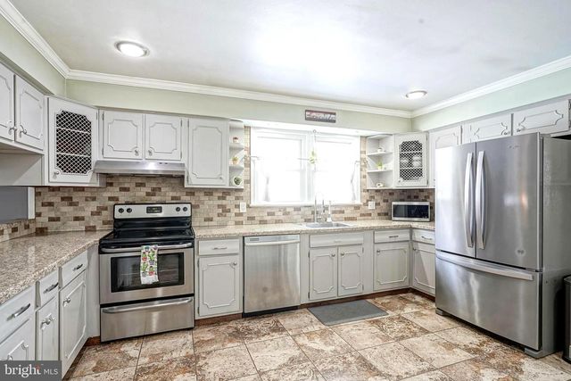 101 GIAMMARINO AVE, Gibbstown, NJ 08027