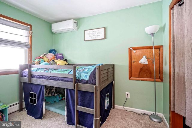 101 GIAMMARINO AVE, Gibbstown, NJ 08027