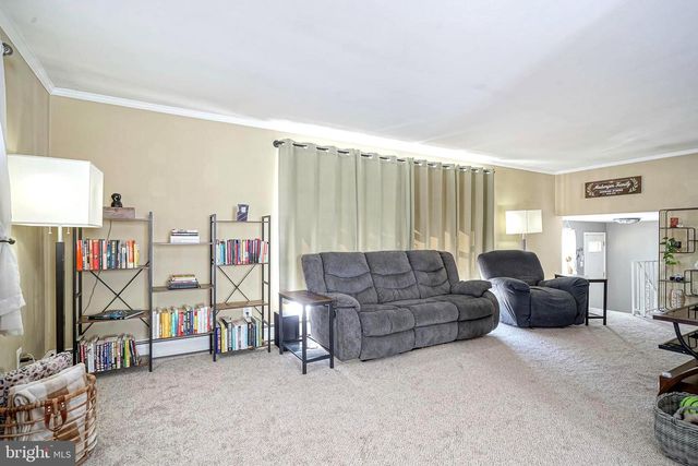 101 GIAMMARINO AVE, Gibbstown, NJ 08027