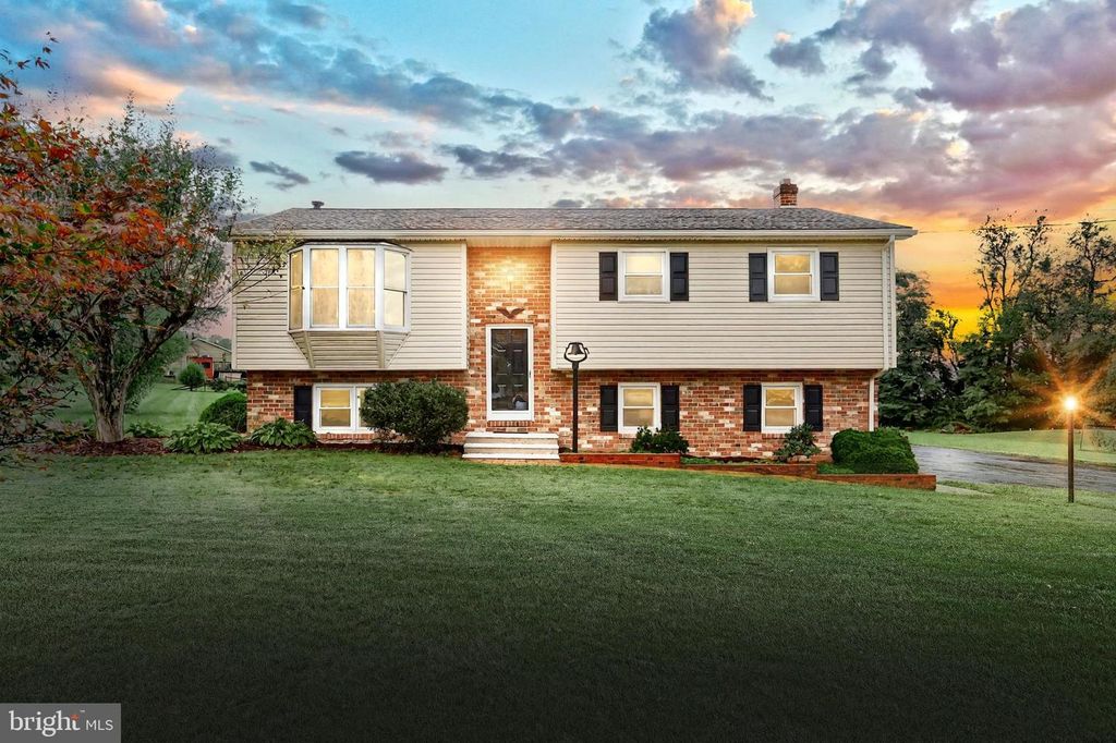 1348 GOODYEAR RD, Gardners, PA 17324