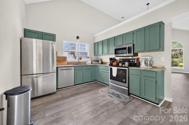 9607 Clifton Meadow Drive, Matthews, NC 28105