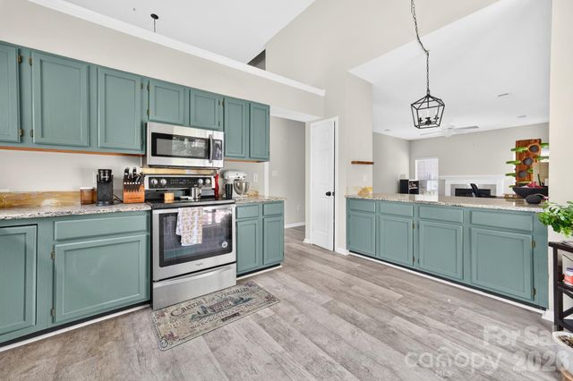9607 Clifton Meadow Drive, Matthews, NC 28105