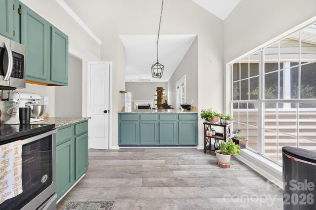 9607 Clifton Meadow Drive, Matthews, NC 28105