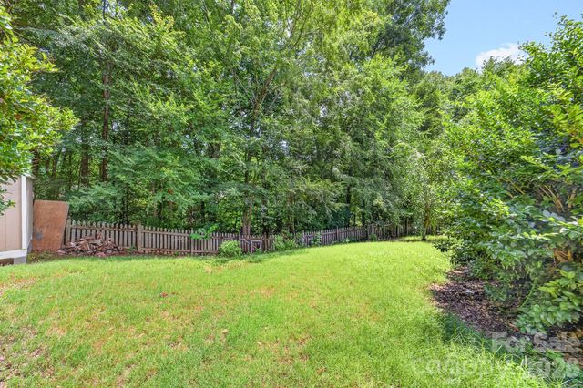 9607 Clifton Meadow Drive, Matthews, NC 28105
