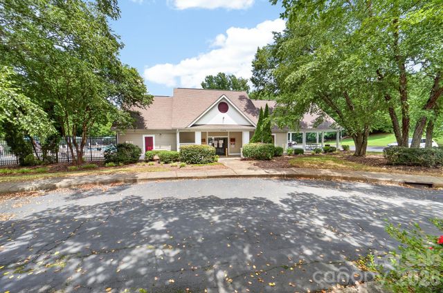 9607 Clifton Meadow Drive, Matthews, NC 28105