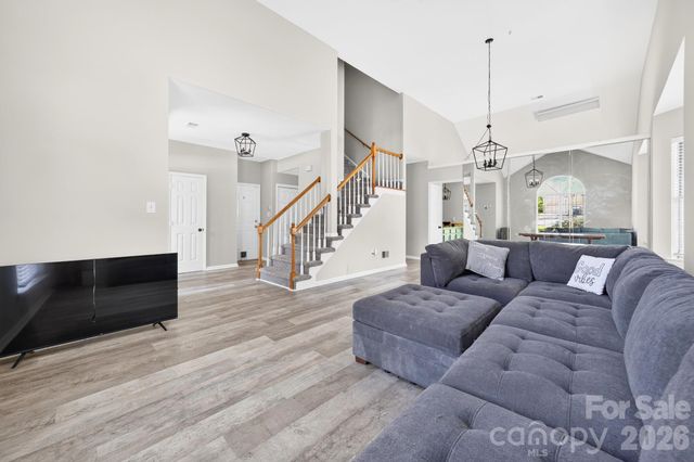 9607 Clifton Meadow Drive, Matthews, NC 28105