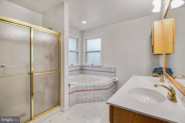 110 CARRIAGE CT L-0134, Palmyra, PA 17078