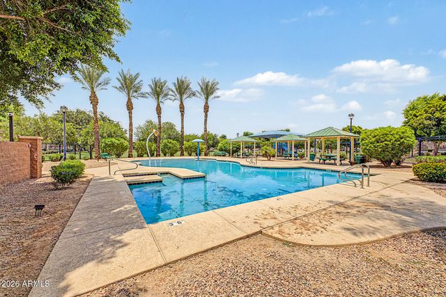 1940 N 77TH Drive, Phoenix, AZ 85035