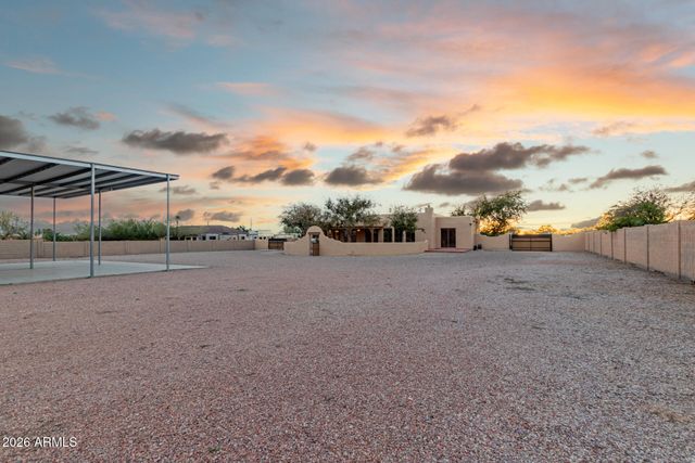 37415 N 24TH Street, Phoenix, AZ 85086