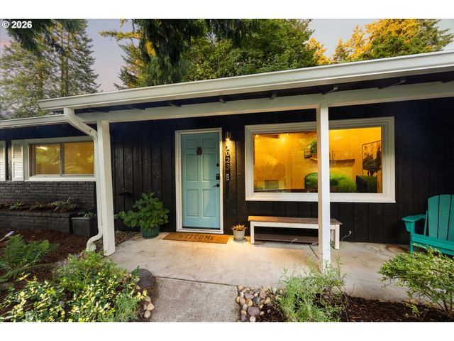 1023 LUND St, Lake Oswego, OR 97034