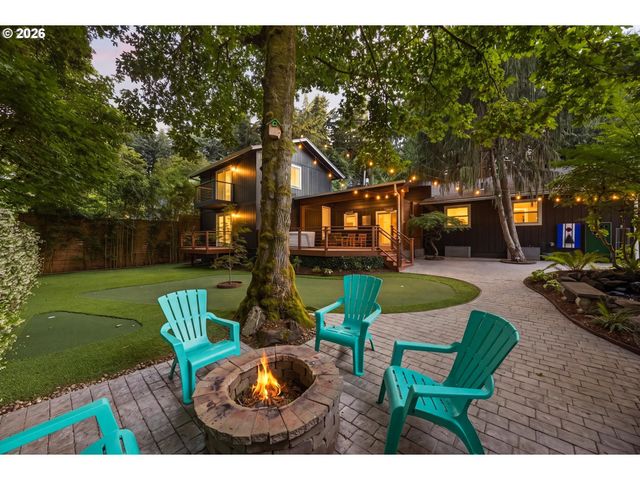 1023 LUND St, Lake Oswego, OR 97034