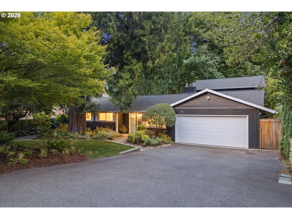 1023 LUND St, Lake Oswego, OR 97034