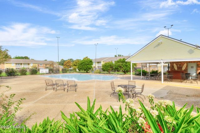 200 Lodge Drive 410, Lafayette, LA 70506