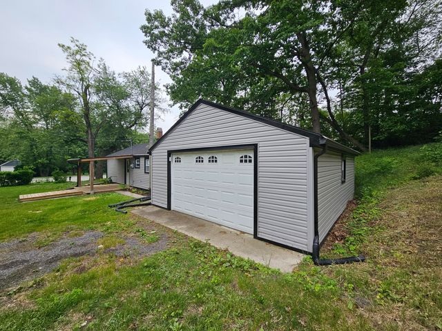 1980 Crisman Road, Portage, IN 46368