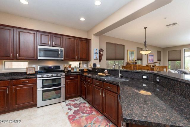 7159 W DESERT MIRAGE Drive, Peoria, AZ 85383