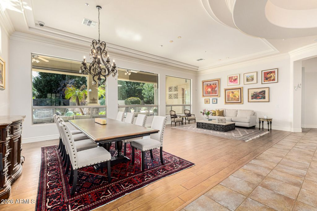 Image 10 of property listing at 10919 E ONYX Court, Scottsdale, AZ 85259