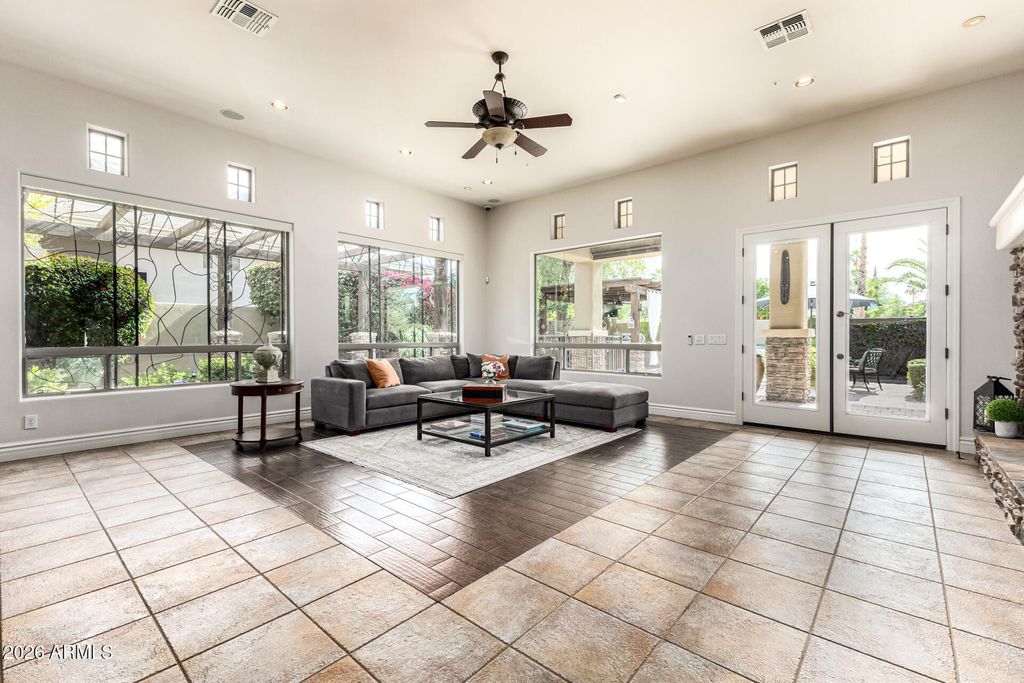Image 24 of property listing at 10919 E ONYX Court, Scottsdale, AZ 85259