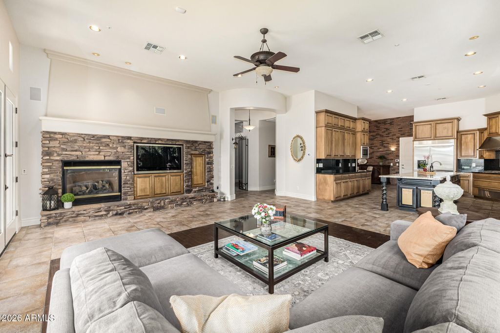 Image 26 of property listing at 10919 E ONYX Court, Scottsdale, AZ 85259