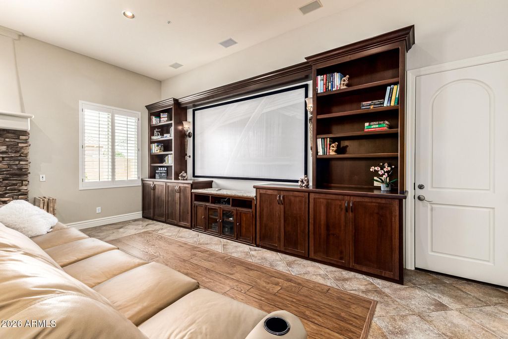 Image 52 of property listing at 10919 E ONYX Court, Scottsdale, AZ 85259